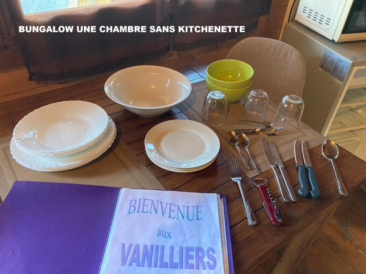 Les Bungalows Les Vanilliers, Sud Sauvage Avec Piscine Saint-Joseph Kültér fotó