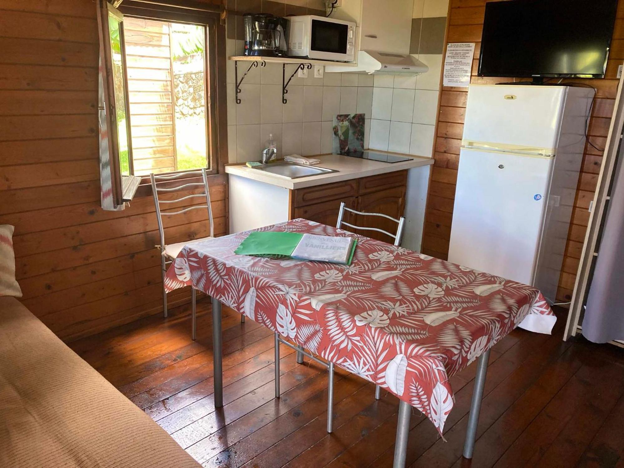 Les Bungalows Les Vanilliers, Sud Sauvage Avec Piscine Saint-Joseph Kültér fotó